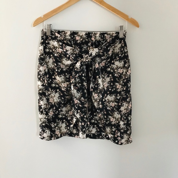 Club Monaco Floral Skirt - Picture 6 of 7